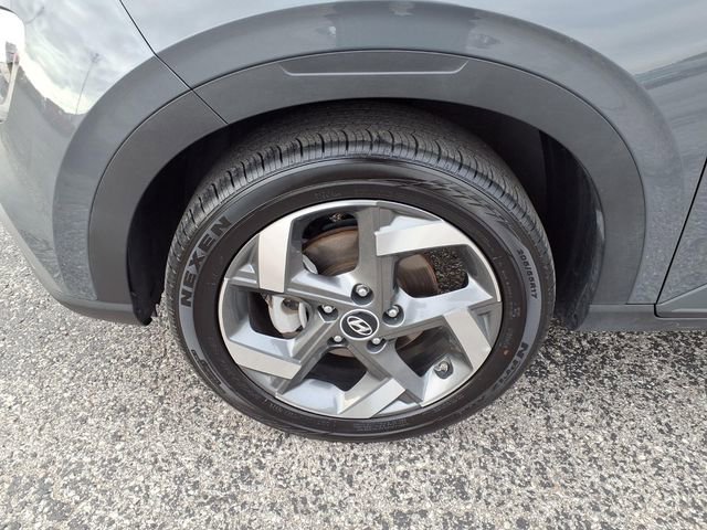 Used 2025 Hyundai Venue SEL FWD image 53