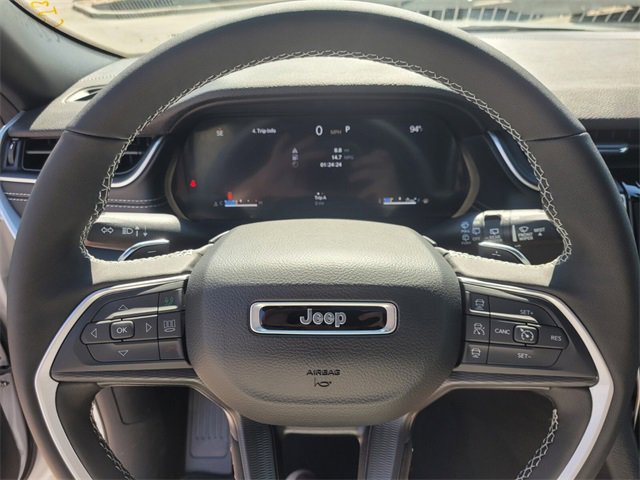 New 2025 Jeep Grand Cherokee Altitude image 27