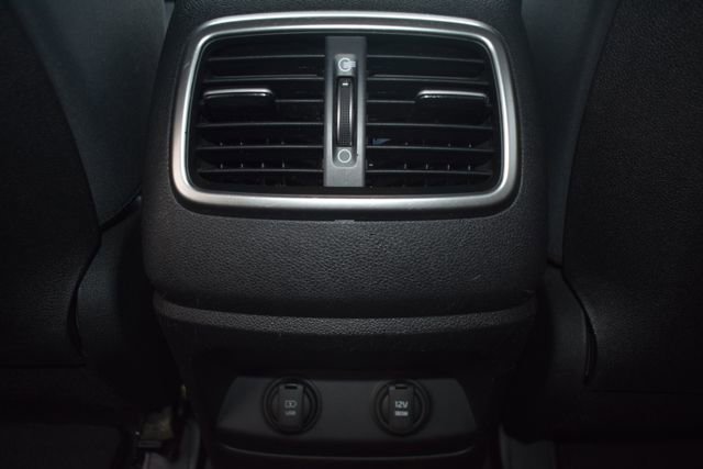 Used 2019 Kia Sorento LX image 31