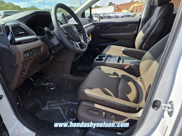 New 2027 Honda Odyssey Touring image 7