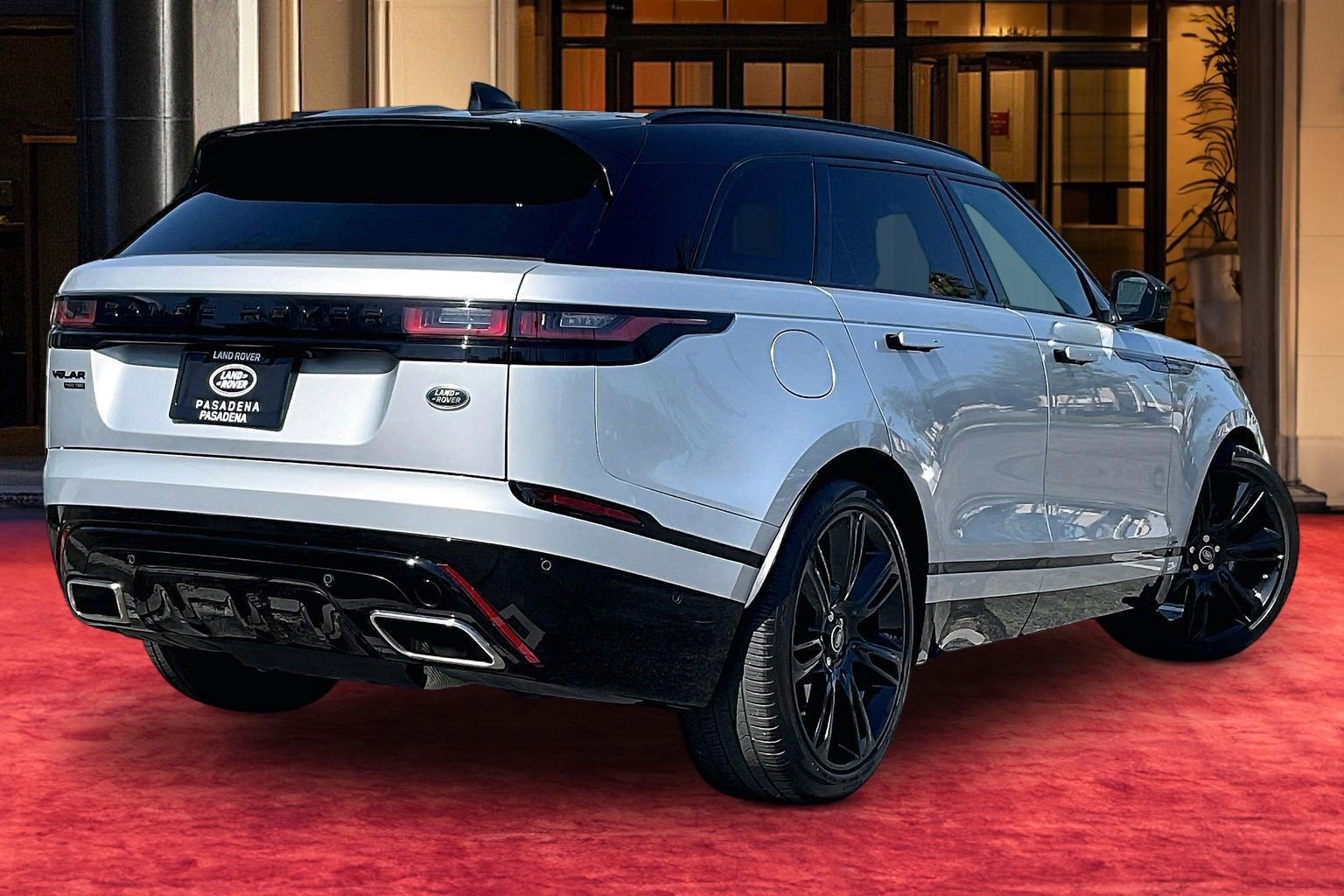Used 2021 Land Rover Range Rover Velar R-Dynamic HSE AWD/4WD image 12