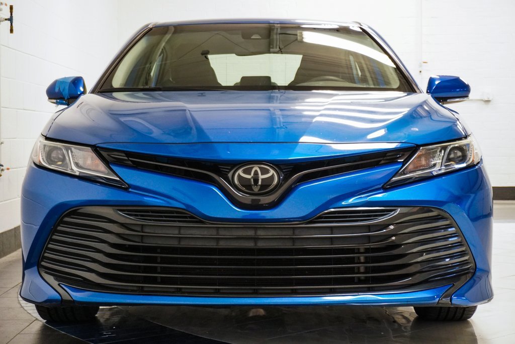 Used 2020 Toyota Camry LE image 34