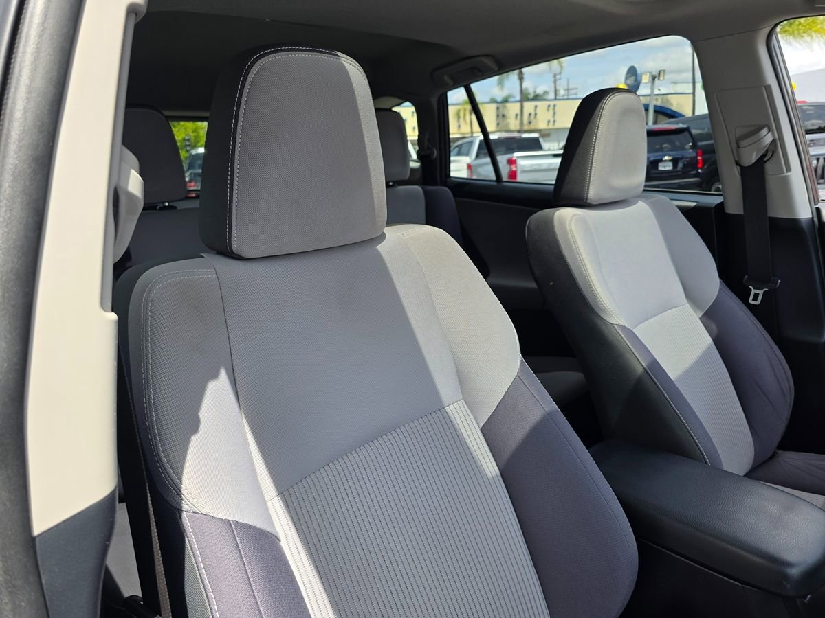 Used 2015 Toyota RAV4 XLE FWD image 12