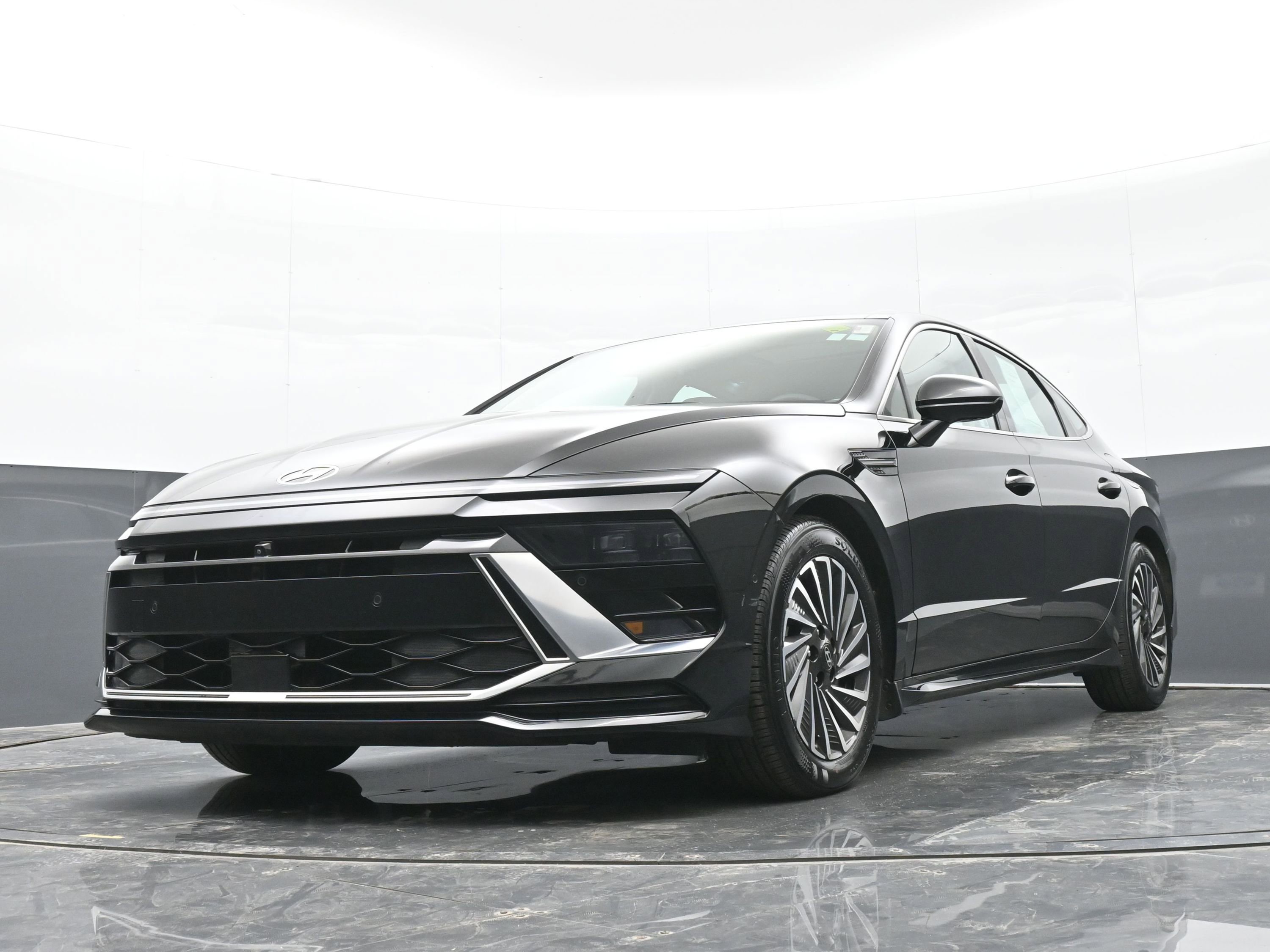 Certified 2025 Hyundai Sonata Limited image 44