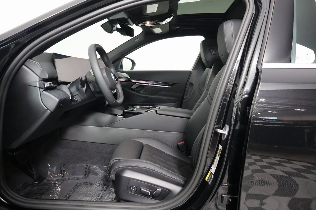 New 2027 BMW i5 eDrive40 AWD/4WD image 5