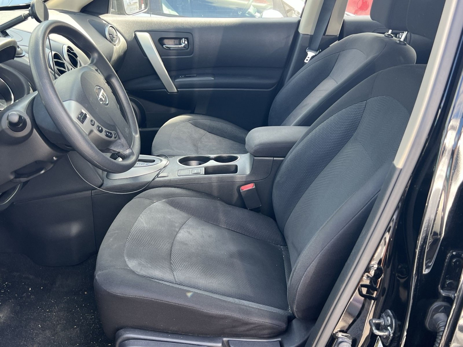 Used 2015 Nissan Rogue S w/ Convenience Package AWD/4WD image 11