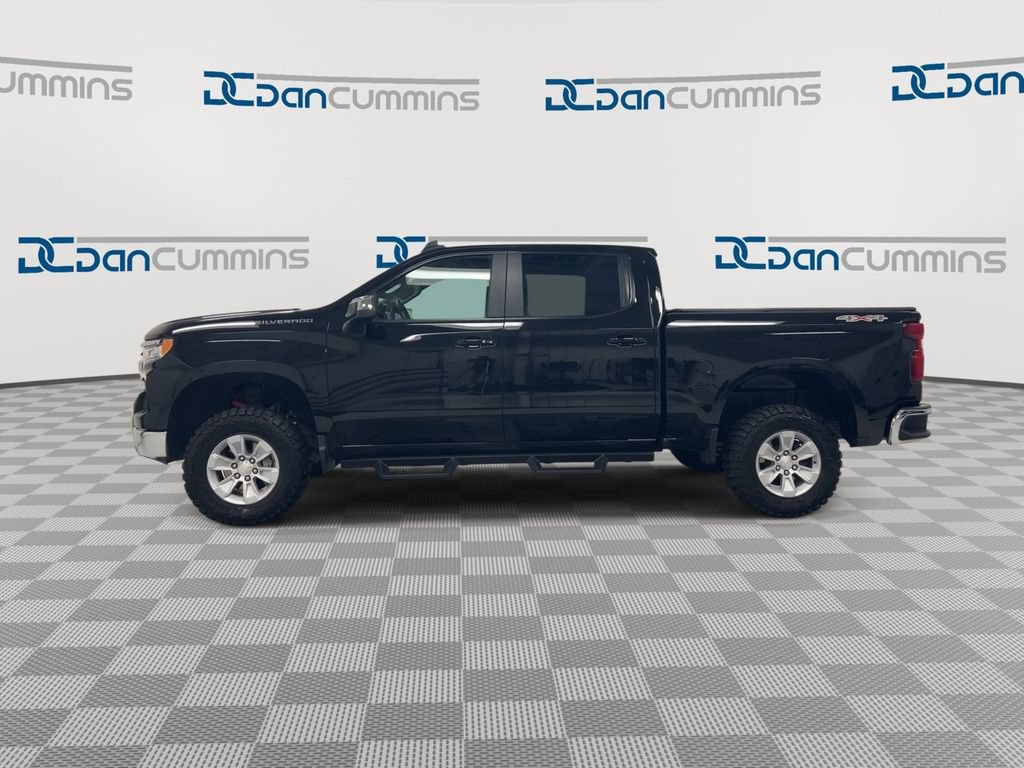 Used 2023 Chevrolet Silverado 1500 LT AWD/4WD image 5