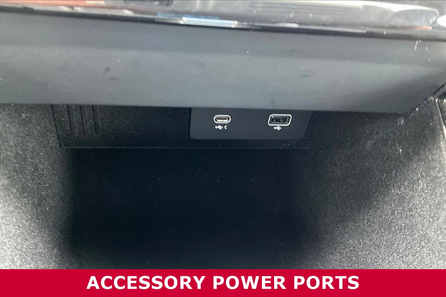 Used 2024 Land Rover Range Rover Sport SE image 17