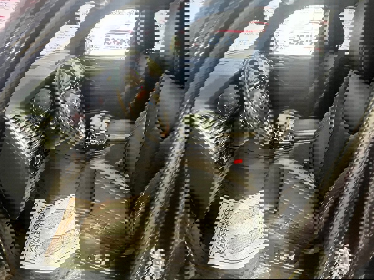 Used 2023 BMW X4 xDrive30i w/ Parking Assistance Package image 25