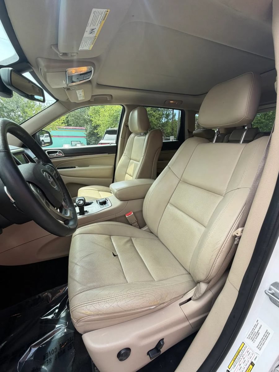Used 2014 Jeep Grand Cherokee Limited w/ Luxury Group II AWD/4WD image 9