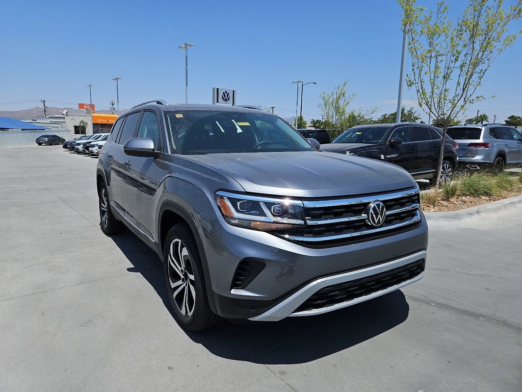 Used 2023 Volkswagen Atlas SEL image 2