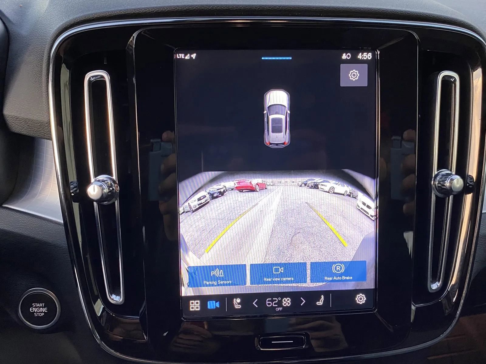 Used 2025 Volvo XC40 B5 Core image 17