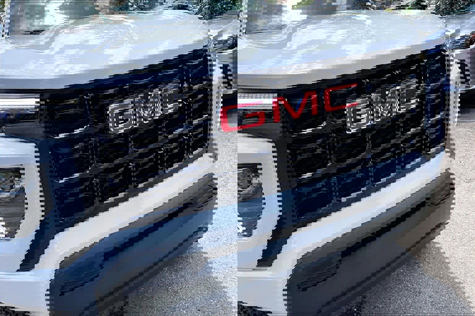 Used 2025 GMC Canyon Elevation RWD image 30