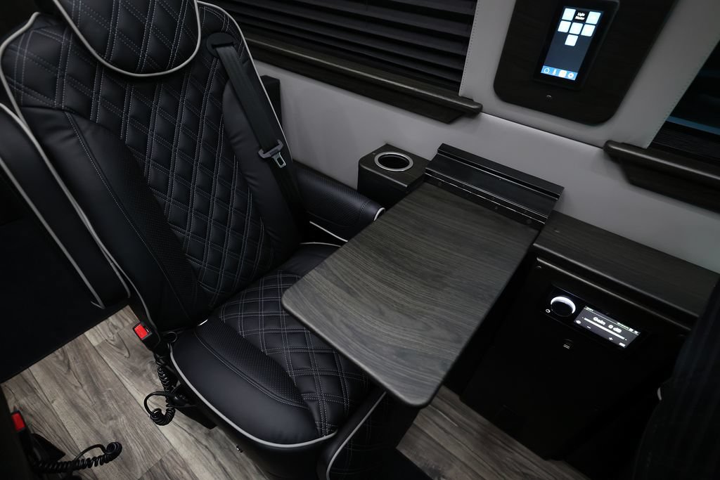 Used 2023 Mercedes-Benz Sprinter 3500 image 15