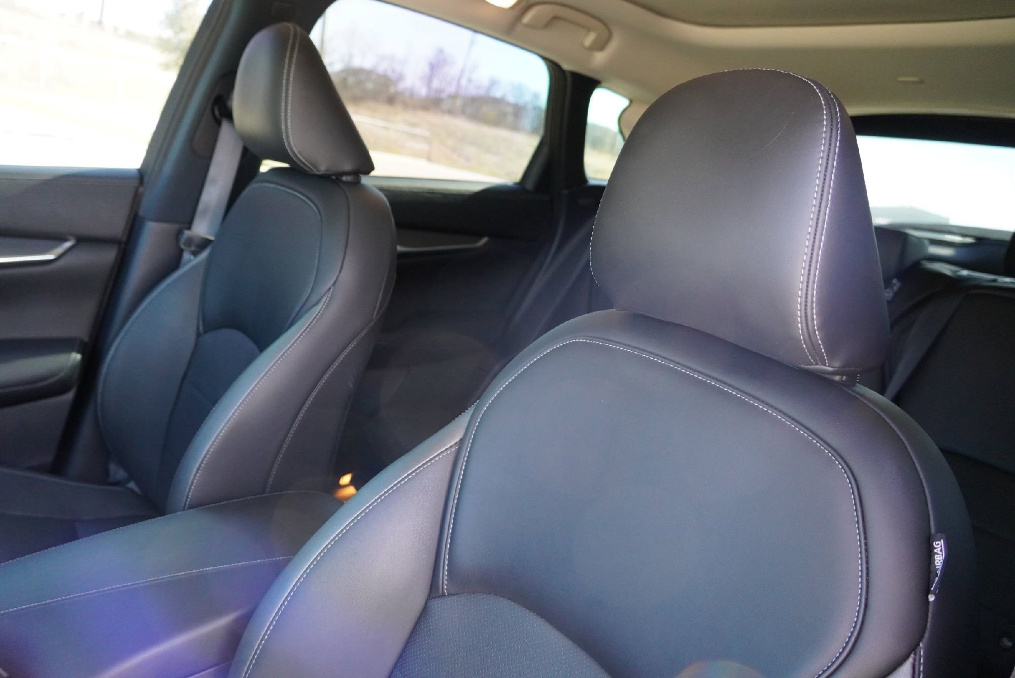 Certified 2024 INFINITI QX50 Luxe w/ Accent Package image 10