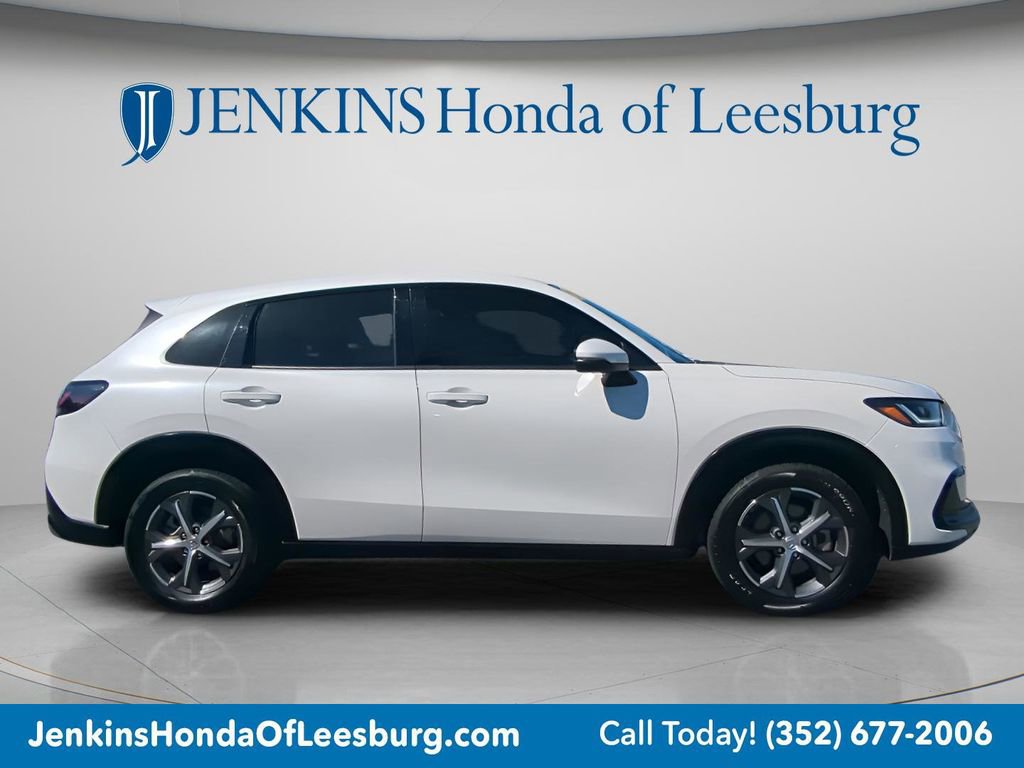 Used 2024 Honda HR-V EX-L image 2