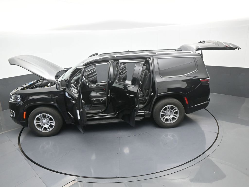 Used 2024 Jeep Wagoneer 2WD image 60