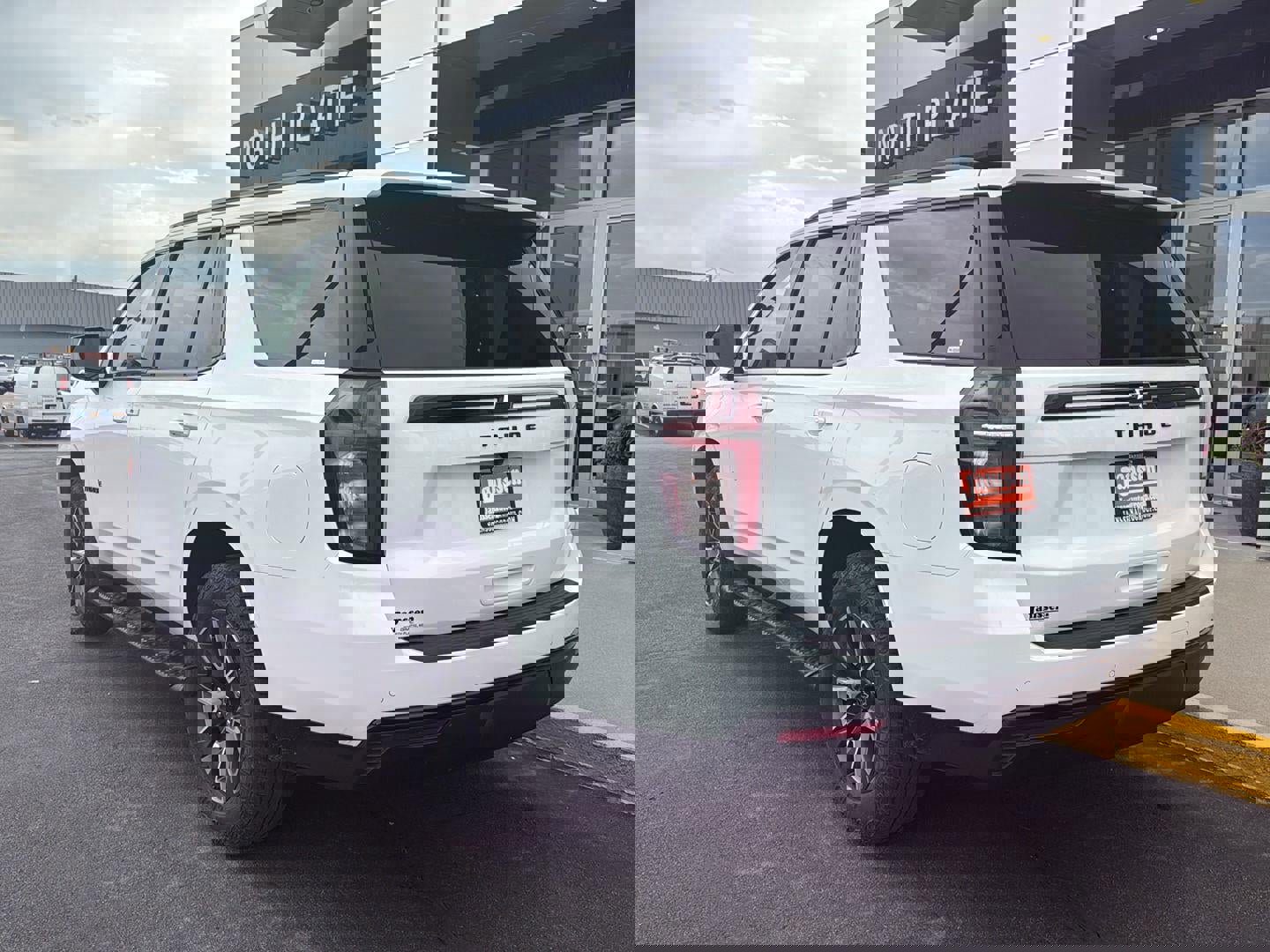 Used 2024 Chevrolet Tahoe Z71 image 2