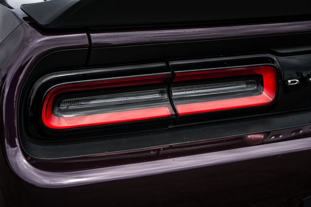 Used 2022 Dodge Challenger R/T Scat Pack RWD image 9