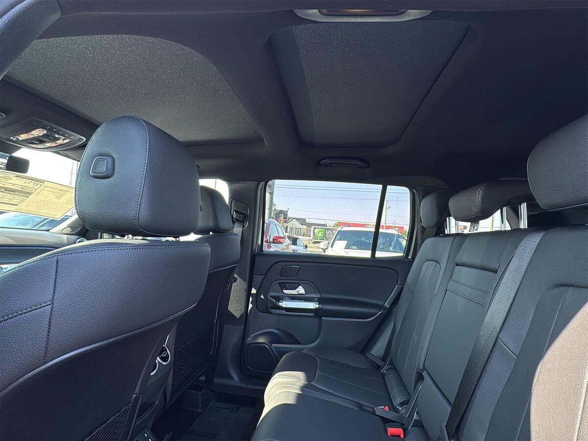 New 2026 Mercedes-Benz GLB 250 4MATIC image 13