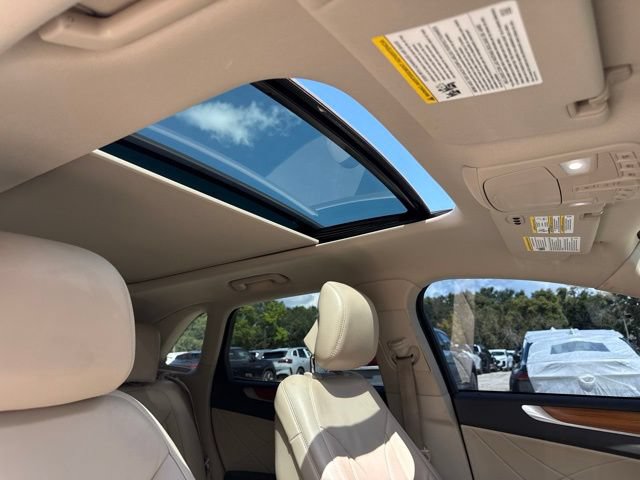 Used 2019 Lincoln MKC Select w/ Select Plus Package AWD/4WD image 10