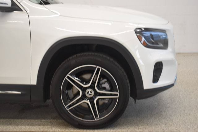 New 2026 Mercedes-Benz GLB 250 4MATIC image 13