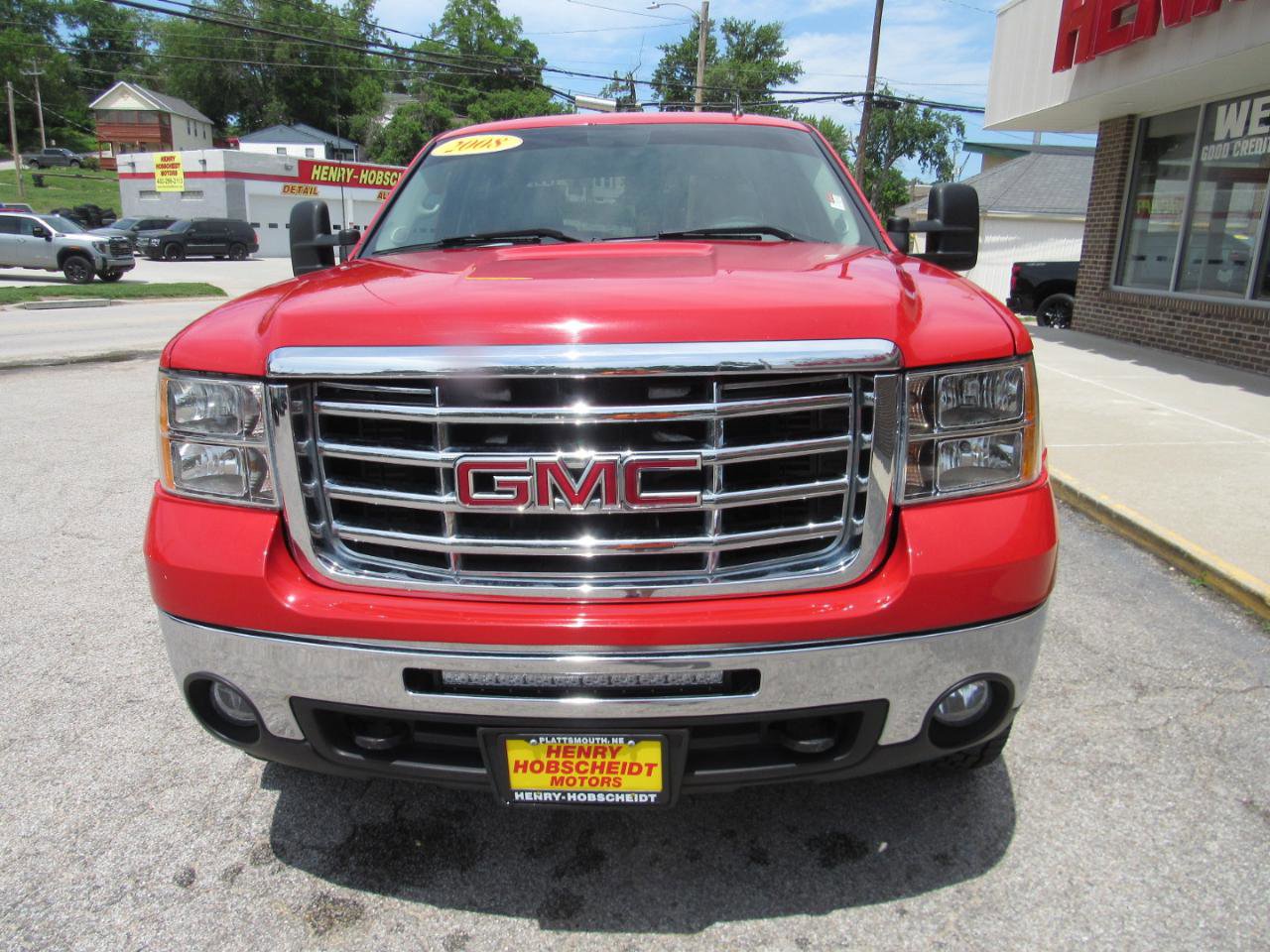 Used 2008 GMC Sierra 2500 SLT w/ Z71 Off-Road Package AWD/4WD image 2