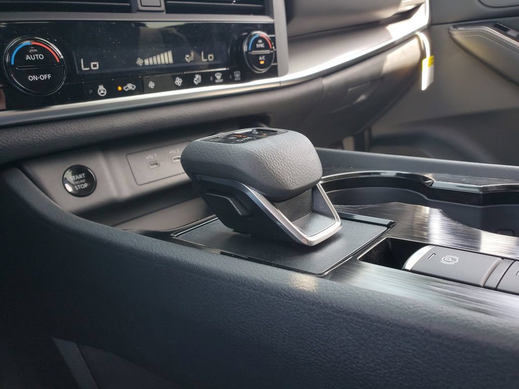 New 2026 Nissan Rogue SV AWD/4WD image 27