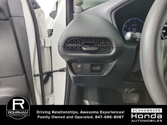 Certified 2025 Honda HR-V LX image 15