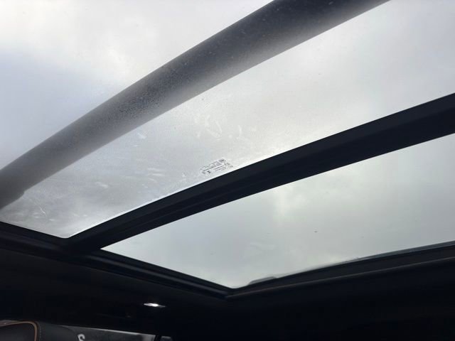 Used 2024 GMC Yukon AT4 w/ Technology Package image 11