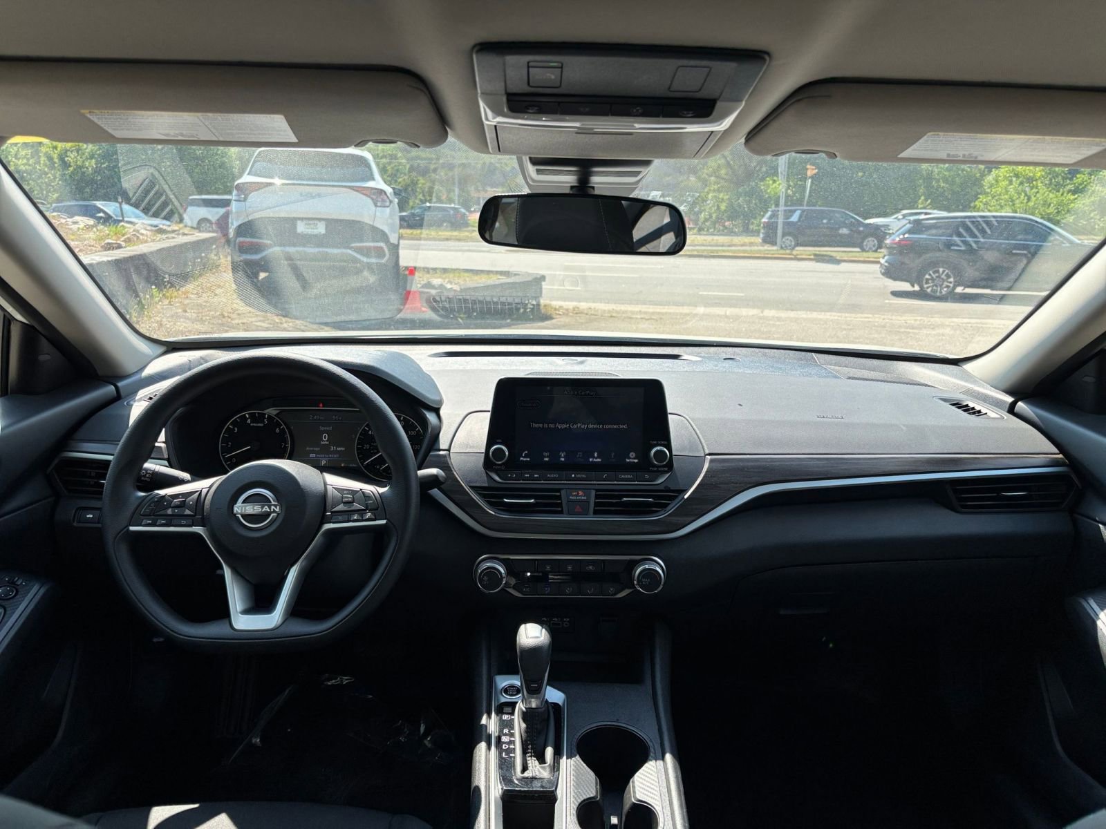 Used 2025 Nissan Altima 2.5 SV FWD image 29