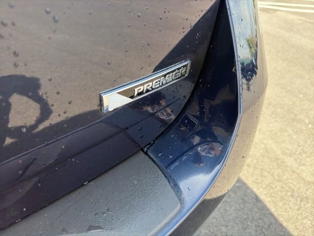 Used 2017 Chevrolet Equinox Premier w/ Enhanced Convenience Package image 9