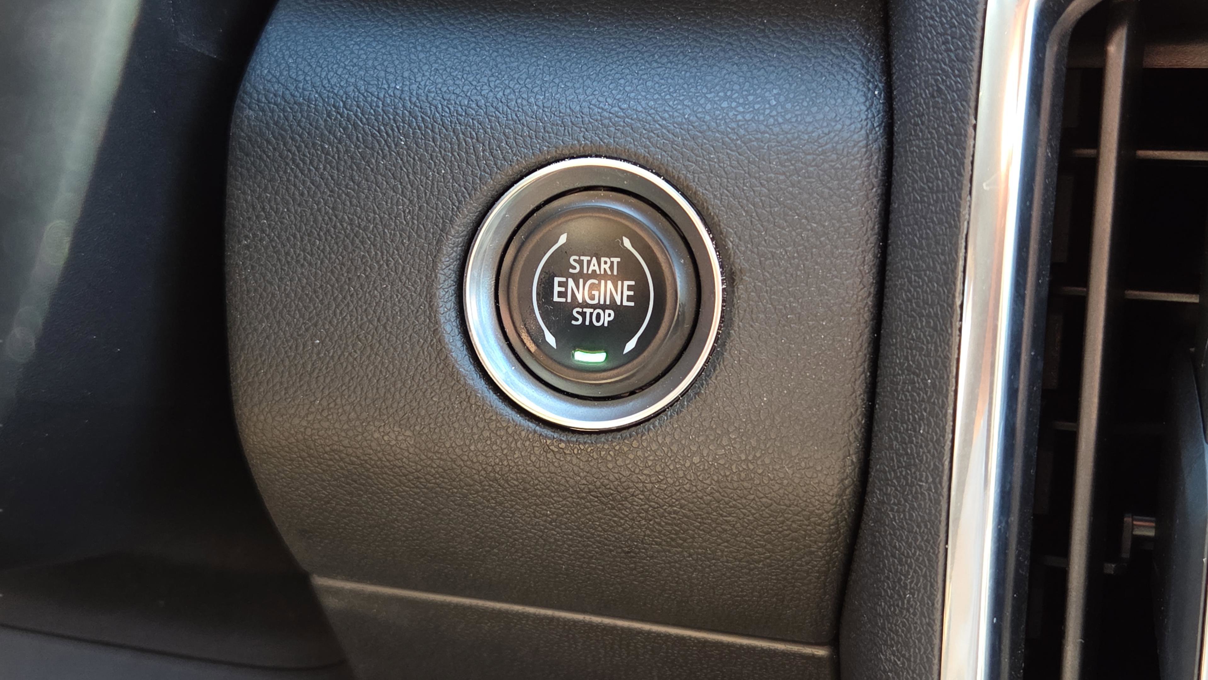 Used 2025 GMC Acadia Elevation image 25