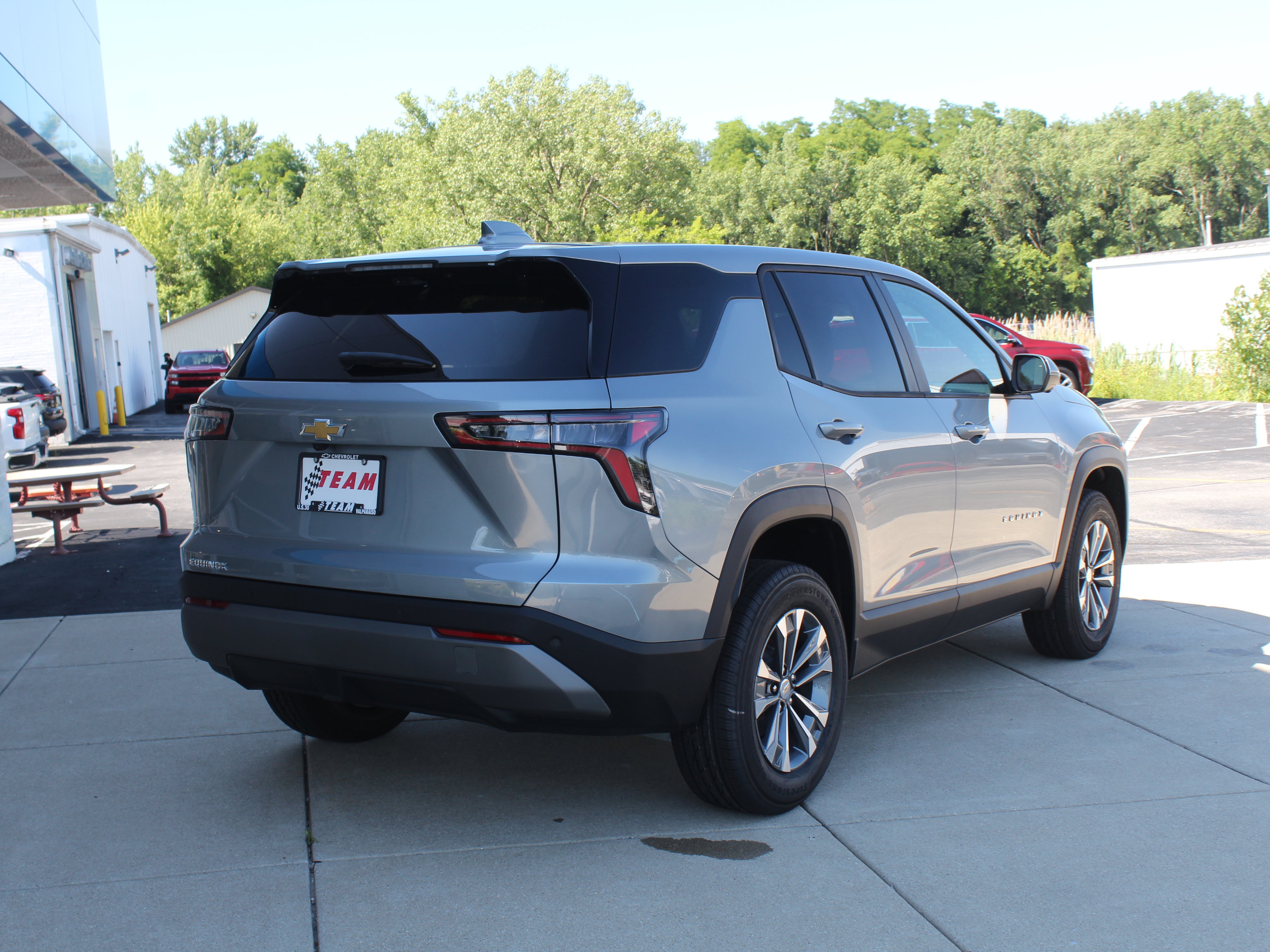 New 2026 Chevrolet Equinox LT w/ Safety and Technology Package FWD image 4