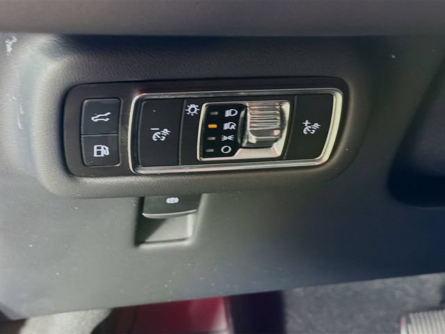 Certified 2024 Lincoln Nautilus Reserve w/ Jet Appearance Package (87T) AWD/4WD image 12