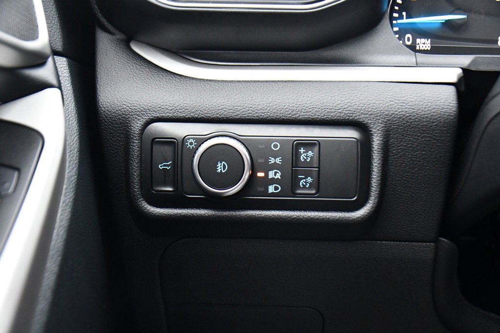 Used 2023 Ford Explorer XLT w/ Equipment Group 202A image 31