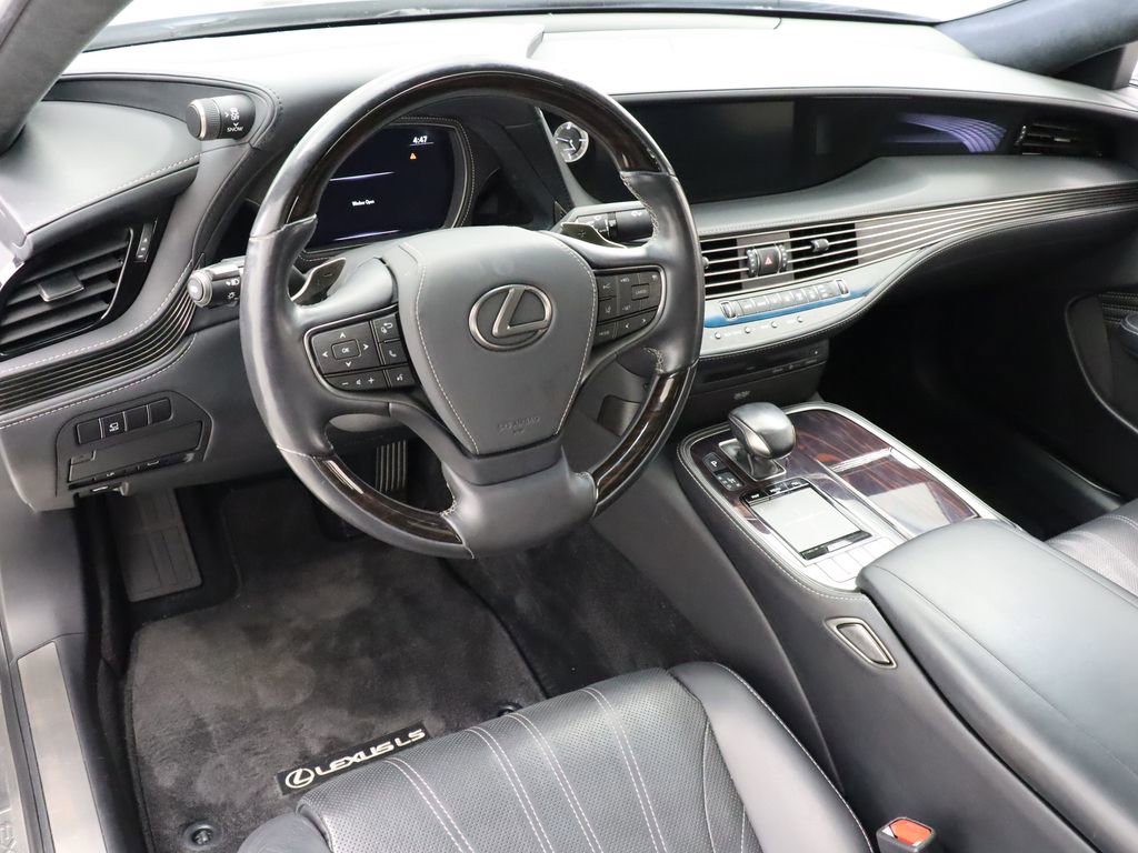 Used 2019 Lexus LS 500 w/ Interior Upgrade Package RWD image 16