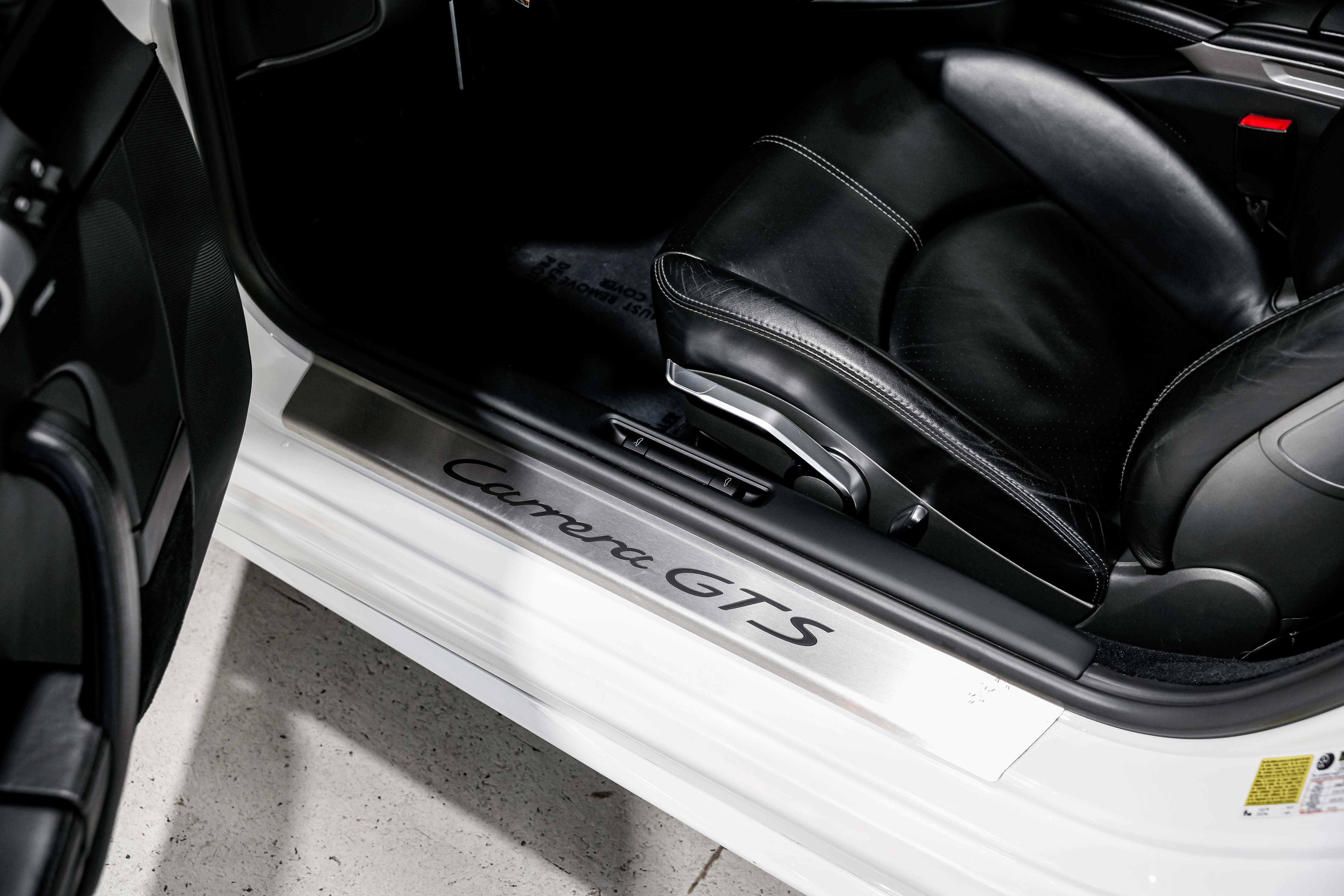 Used 2012 Porsche 911 Carrera GTS image 23