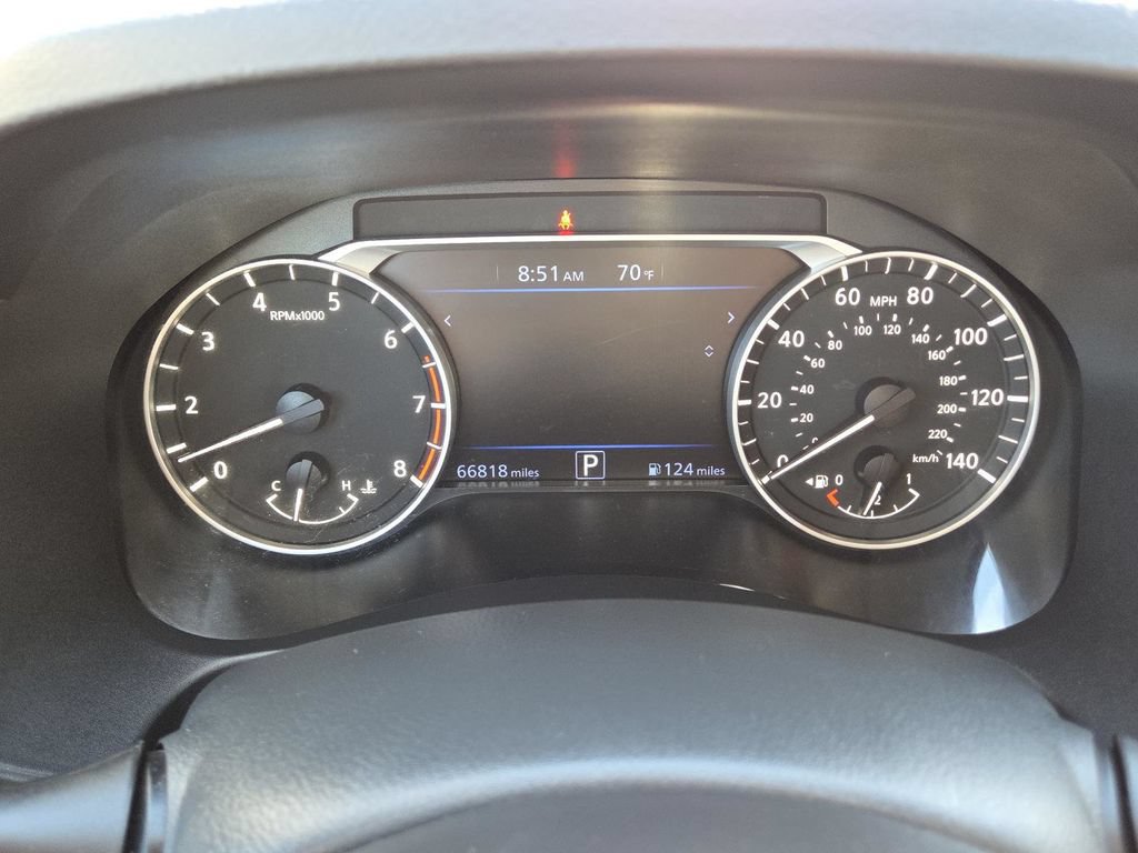 Used 2023 Nissan Altima 2.5 SV FWD image 23