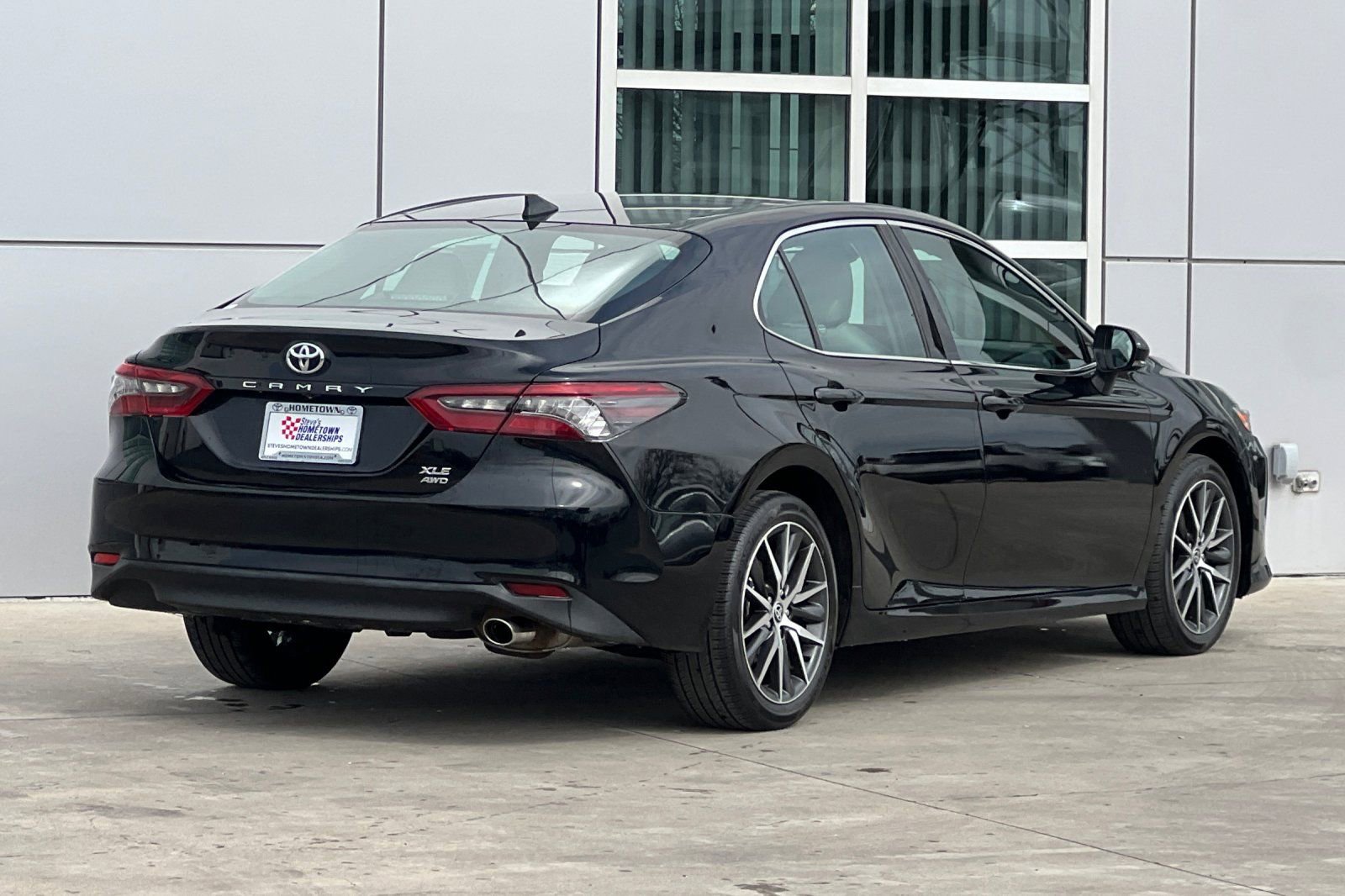 Certified 2023 Toyota Camry XLE w/ Cold Weather Package image 4