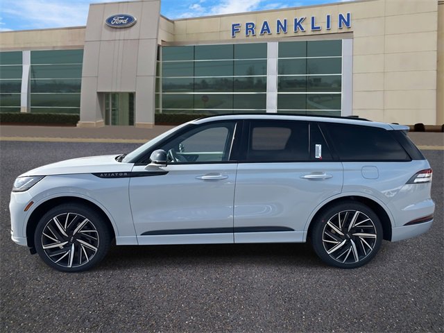 New 2025 Lincoln Aviator Black Label w/ Jet Appearance Package image 4
