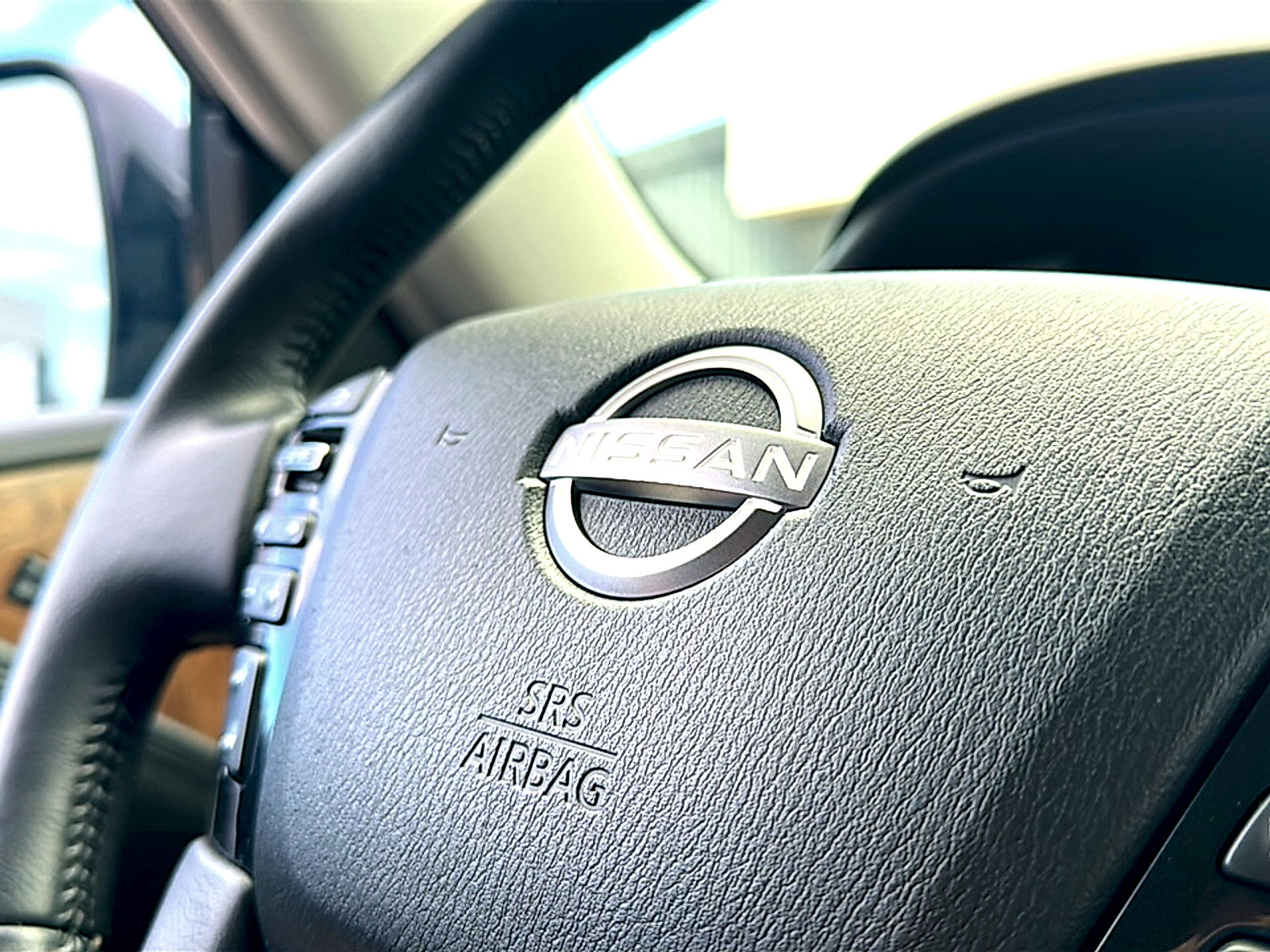 Used 2022 Nissan Armada SL RWD image 32
