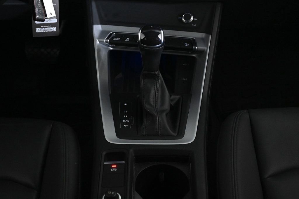 Used 2023 Audi Q3 2.0T Premium Plus w/ Premium Plus Package image 14