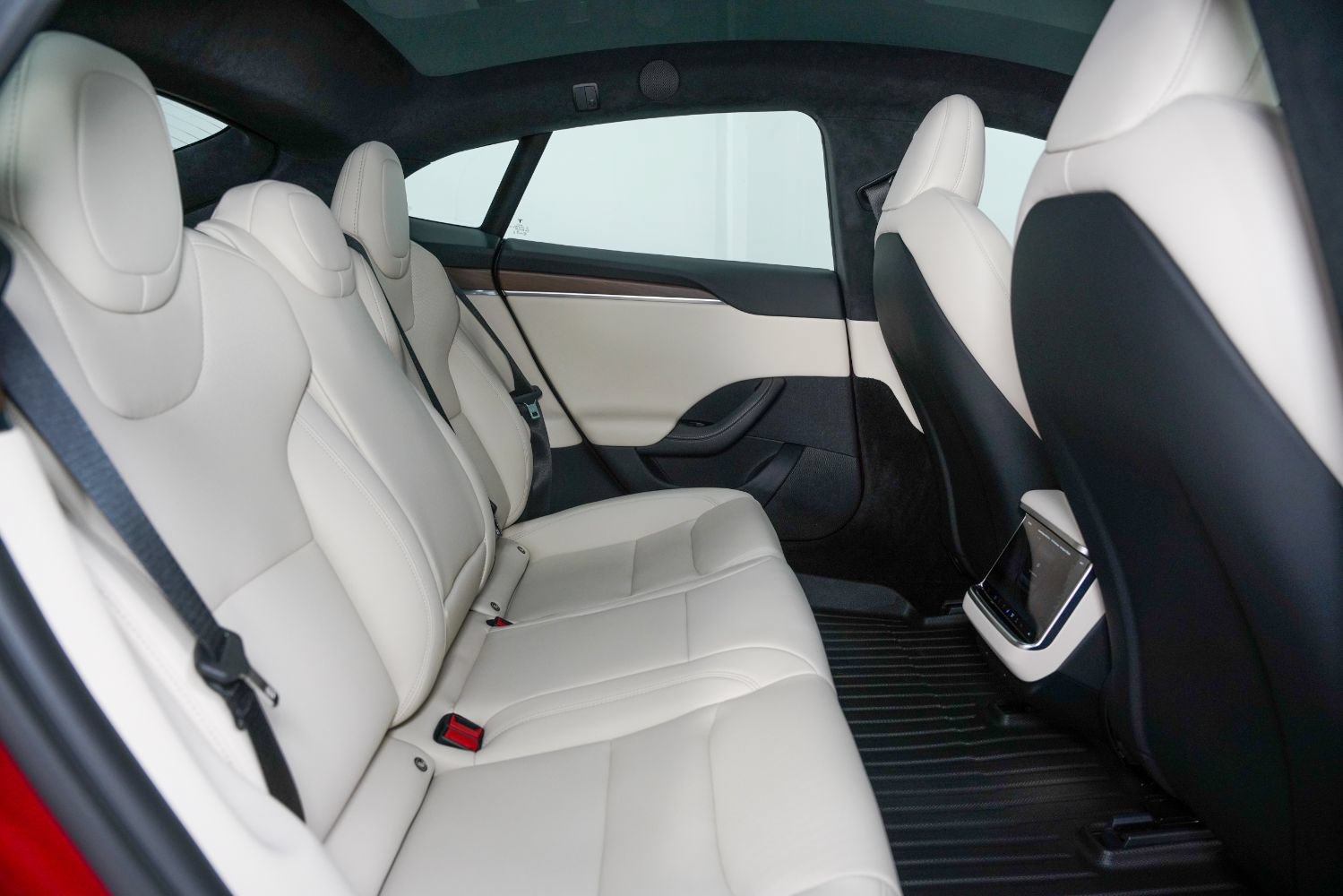 Used 2023 Tesla Model S Standard Range AWD/4WD image 31