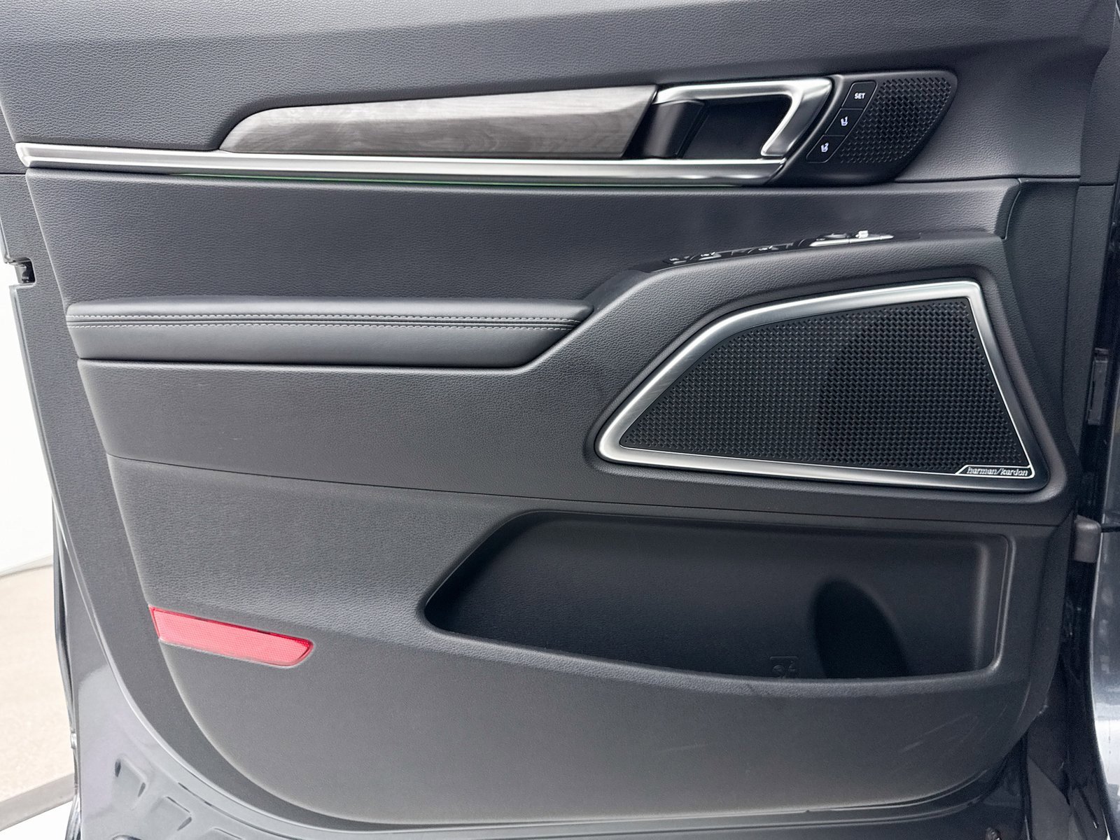 Used 2024 Kia Telluride SX X-Line image 37