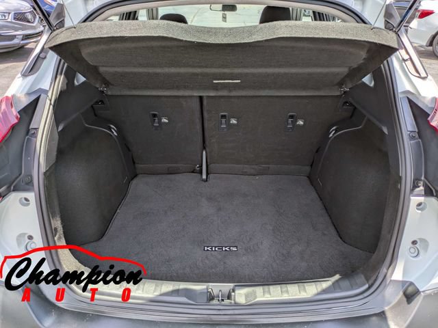 Used 2019 Nissan Kicks SV FWD image 15