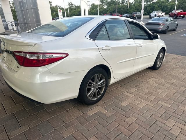 Used 2017 Toyota Camry SE FWD image 2