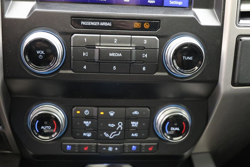 Used 2021 Ford F450 Platinum w/ FX4 Off-Road Package image 32