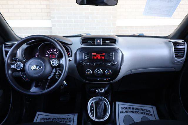 Used 2016 Kia Soul FWD image 28