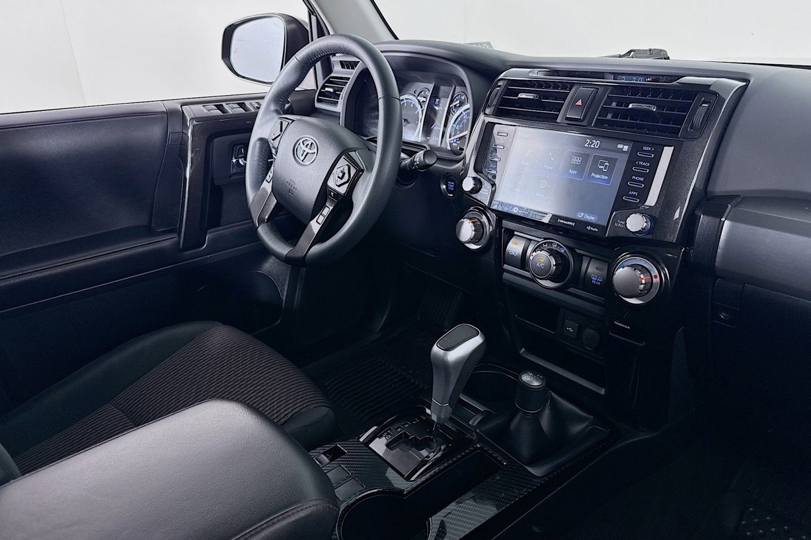 Used 2023 Toyota 4Runner TRD Off-Road image 15